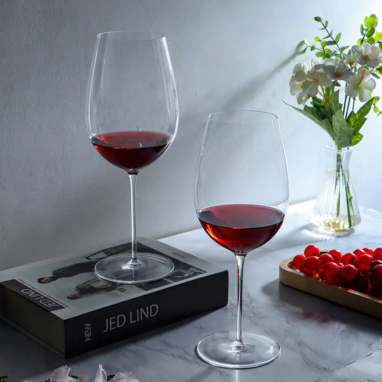 Elegant Crystal Wine Glasses